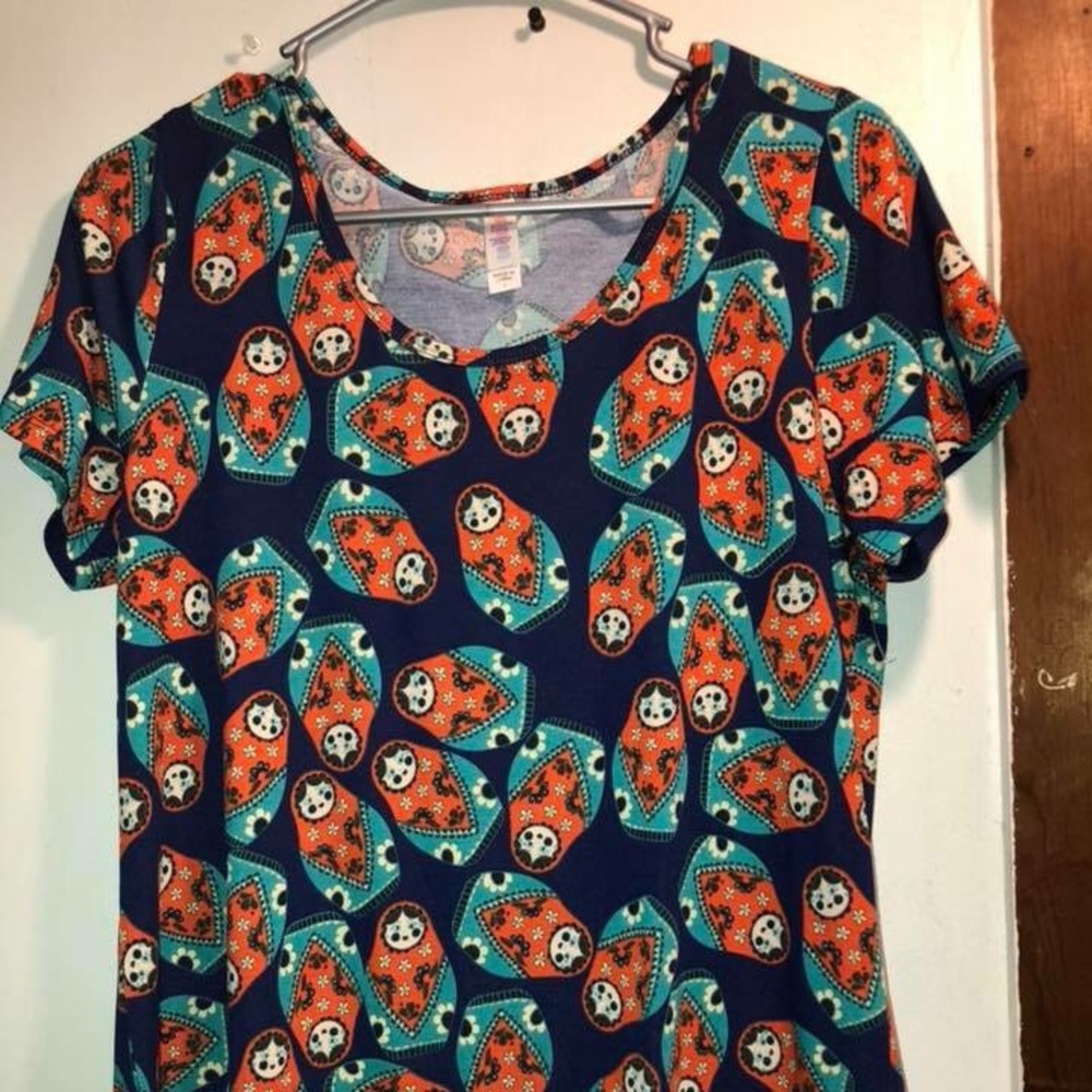 Lularoe Classic tee!
